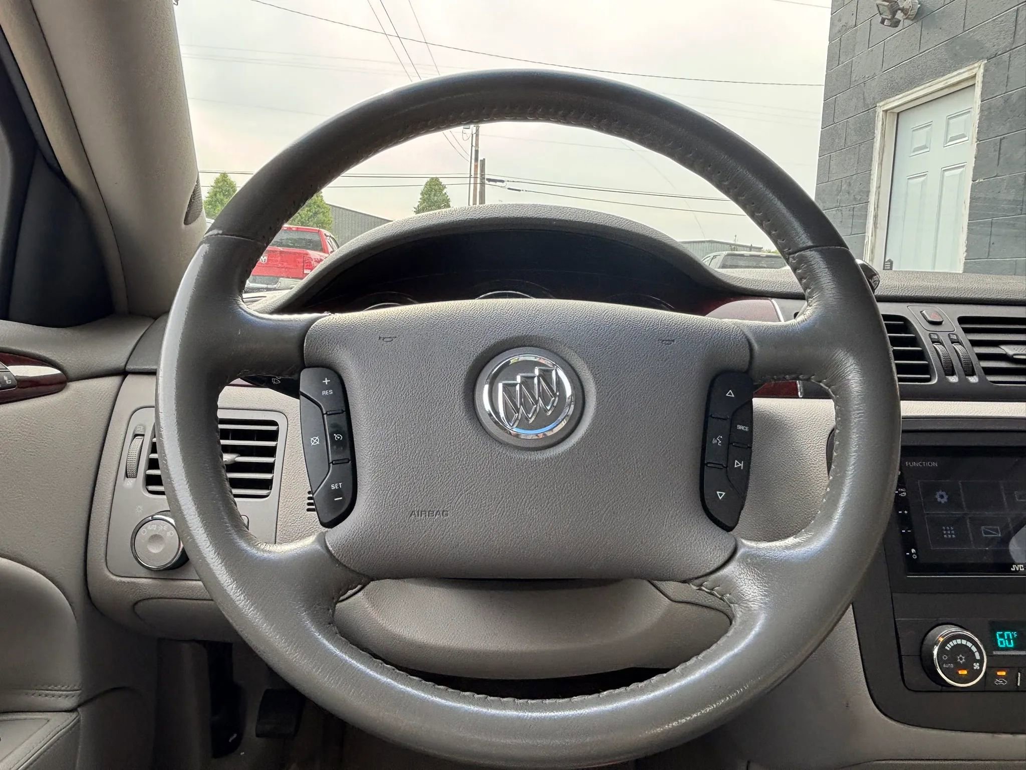 Used 2006 Buick Lucerne CXL w/ Luxury Package FWD image 22