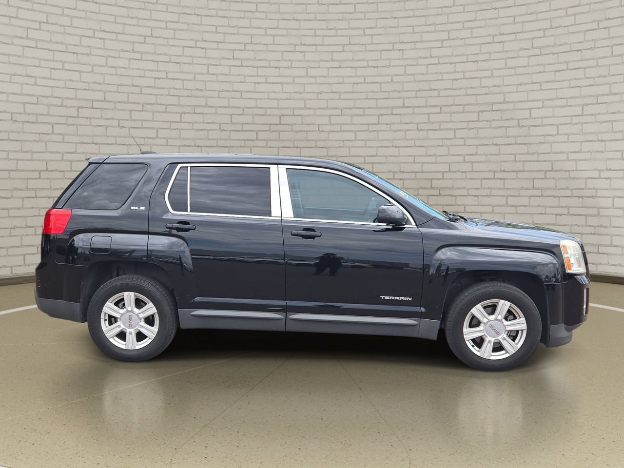 Used 2015 GMC Terrain SLE FWD image 4