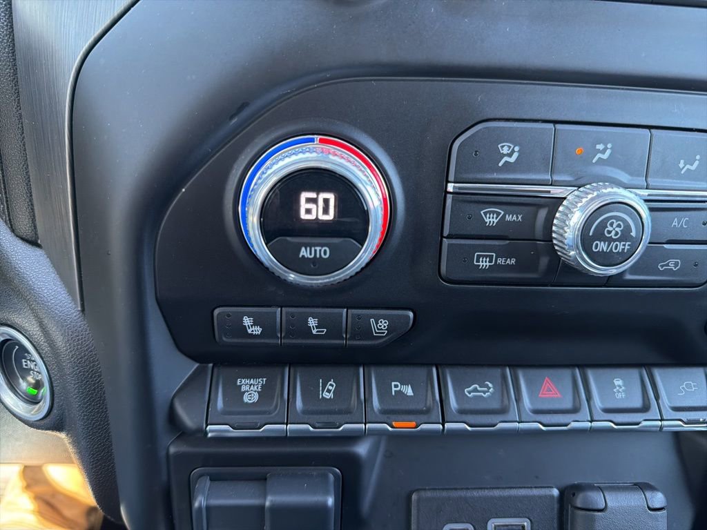 Used 2023 GMC Sierra 3500 Denali w/ Denali Ultimate Package image 33