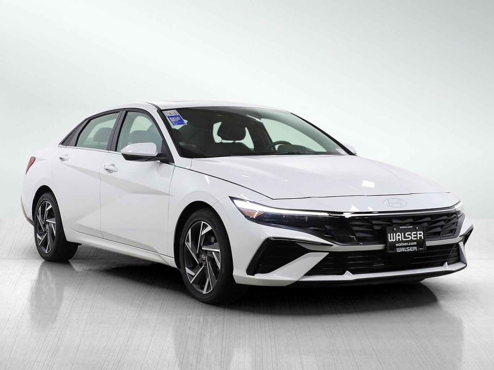 Used 2025 Hyundai Elantra SEL FWD image 7