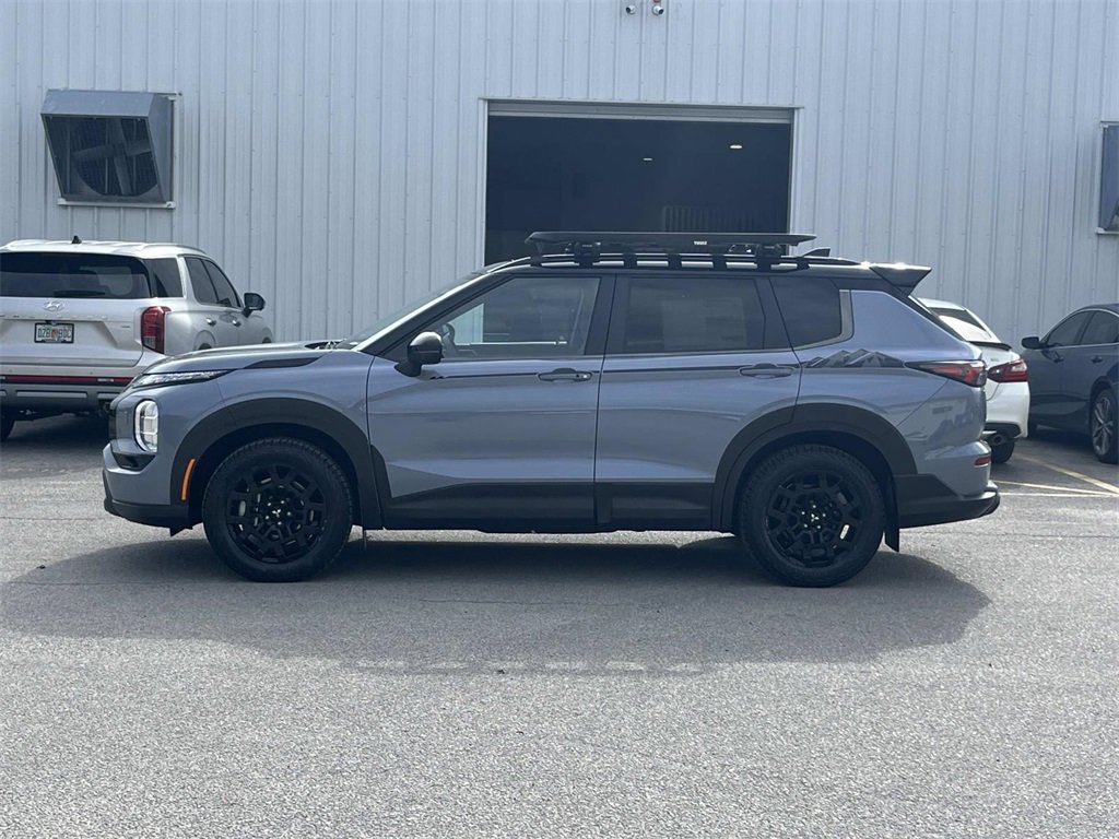 New 2026 Mitsubishi Outlander Trail Edition image 2