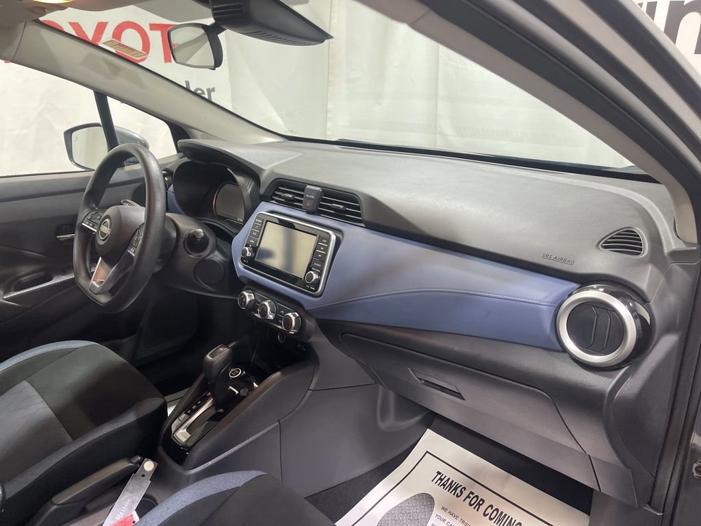 Used 2024 Nissan Versa SV FWD image 11