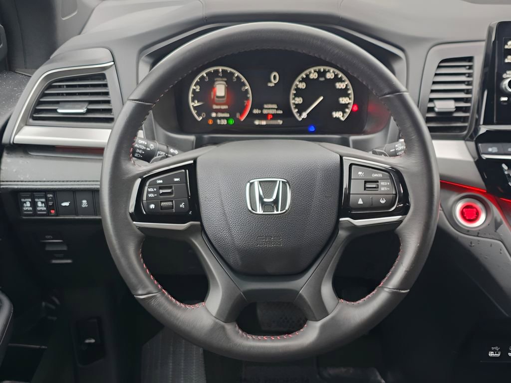 Used 2025 Honda Odyssey Sport-L image 15