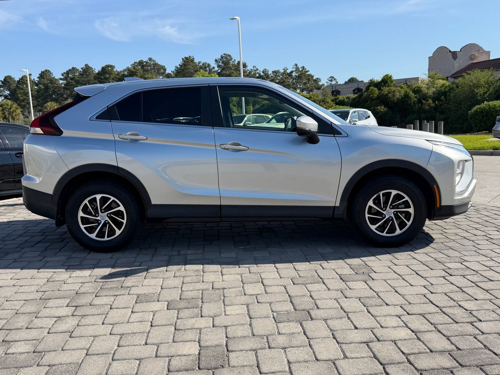 Used 2022 Mitsubishi Eclipse Cross ES image 7