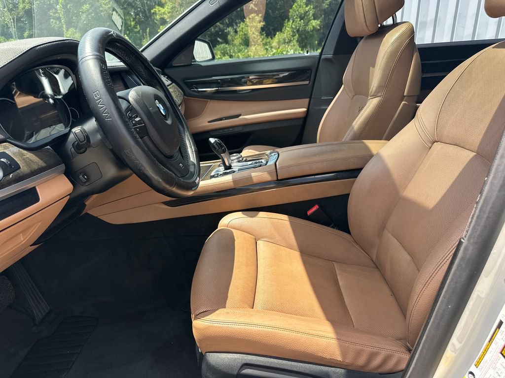 Used 2015 BMW 740Li w/ Executive Package RWD image 10