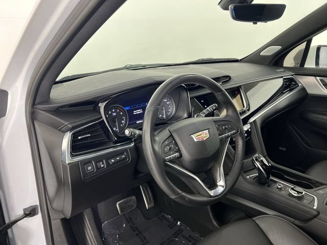 Certified 2025 Cadillac XT6 Sport w/ Technology Package AWD/4WD image 10