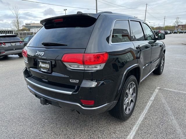 Used 2018 Jeep Grand Cherokee Limited AWD/4WD image 6