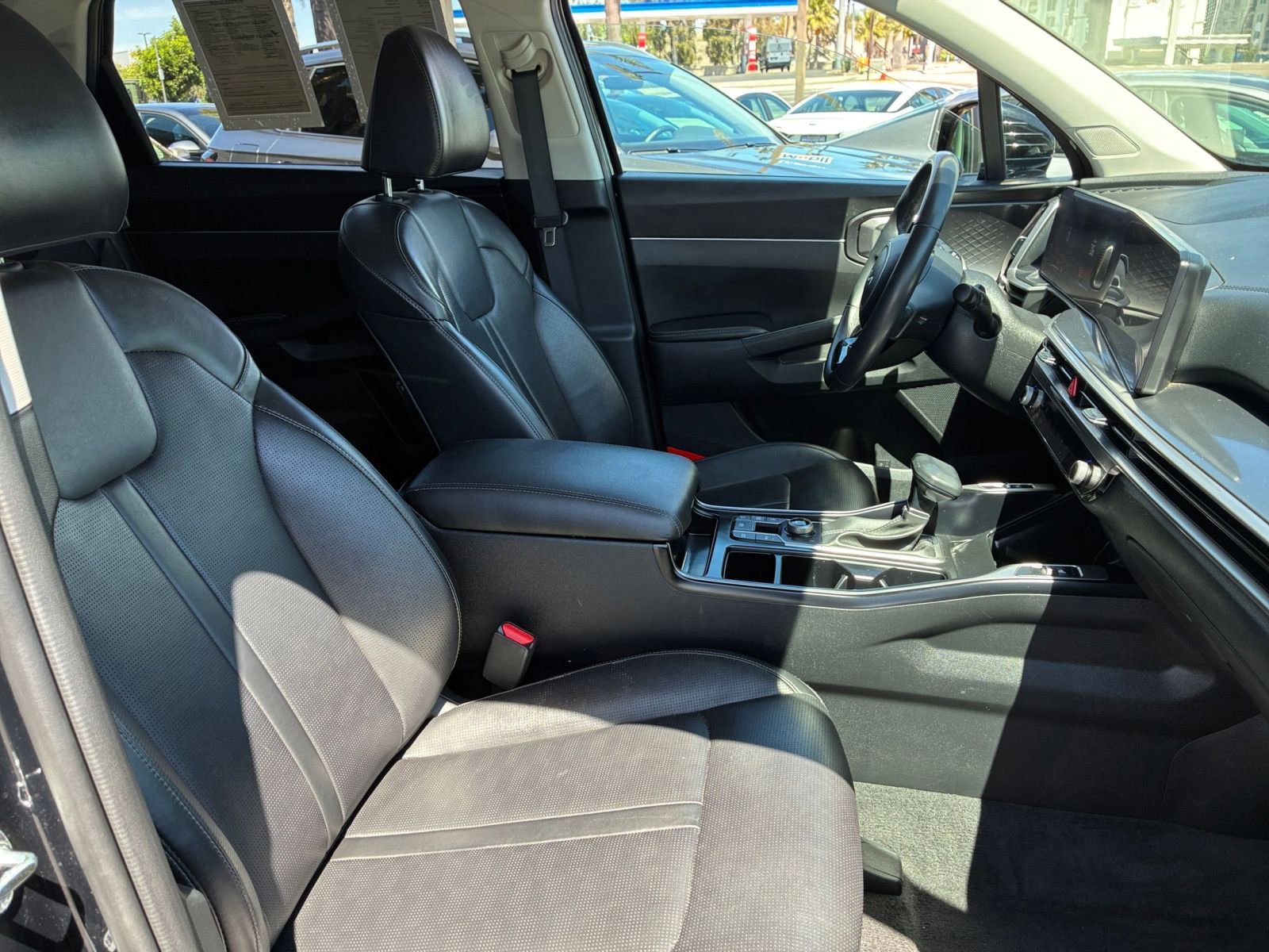 Used 2024 Kia Sorento S AWD/4WD image 39