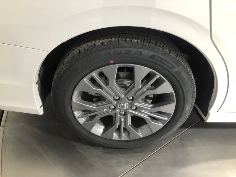 New 2026 Honda Odyssey Touring image 10