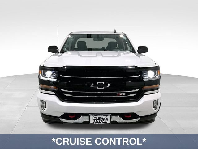 Used 2018 Chevrolet Silverado 1500 LT w/ Redline Edition AWD/4WD image 3