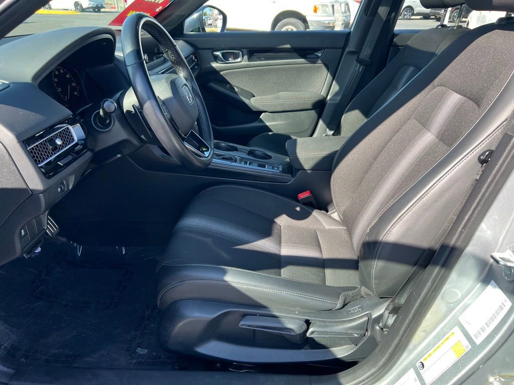 Used 2025 Honda Civic Sport image 14