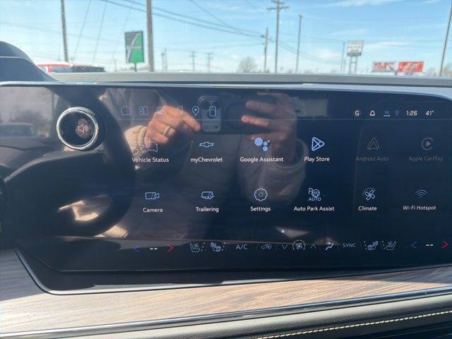 New 2026 Chevrolet Suburban Premier AWD/4WD image 26