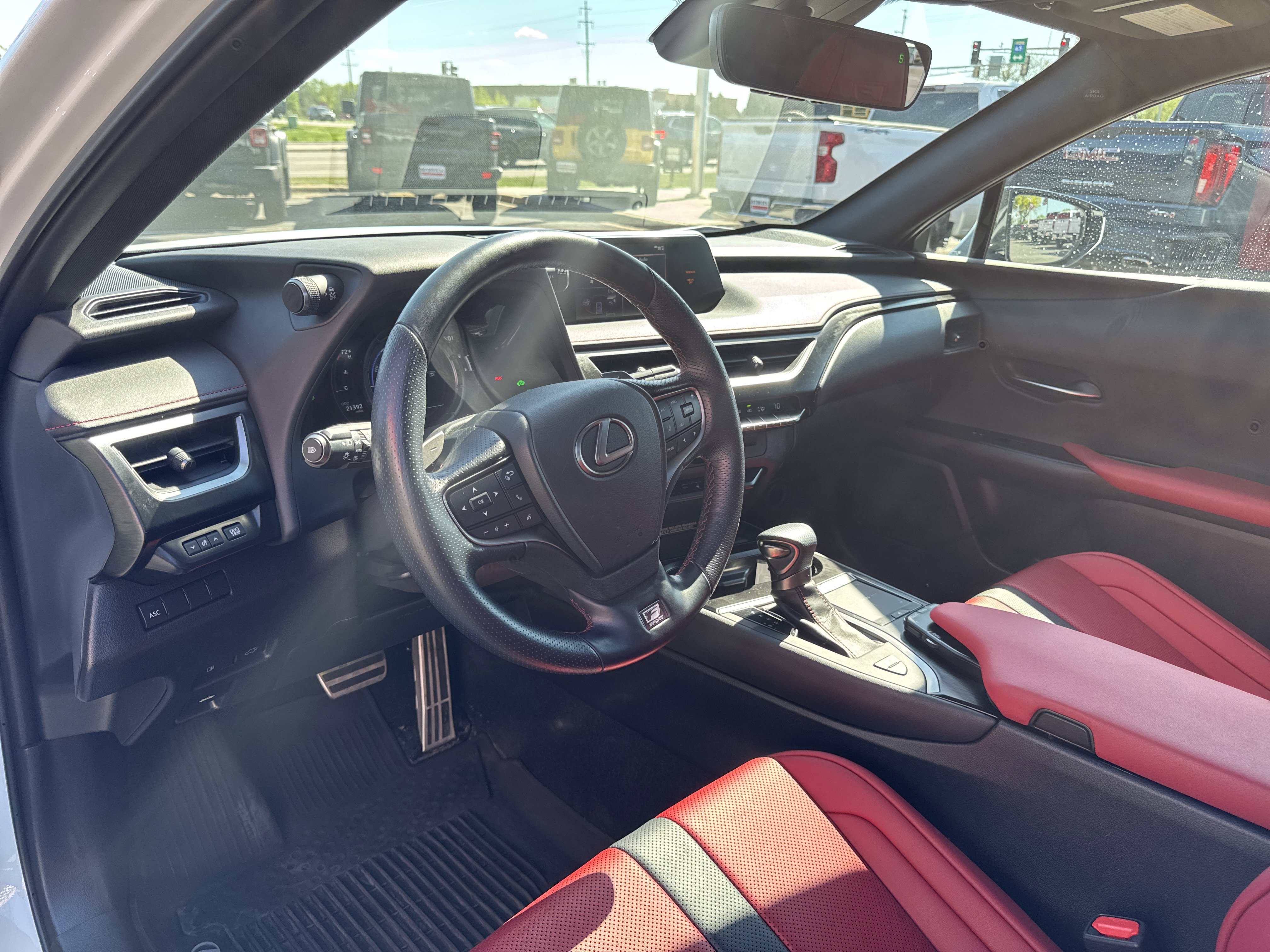 Used 2022 Lexus UX 250h F Sport w/ F Sport Premium Package AWD/4WD image 23