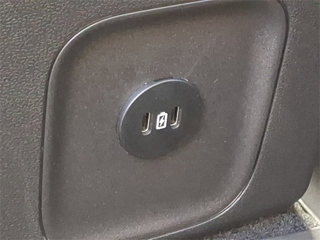 Certified 2025 Ford Escape Platinum w/ Premium Technology Package image 11