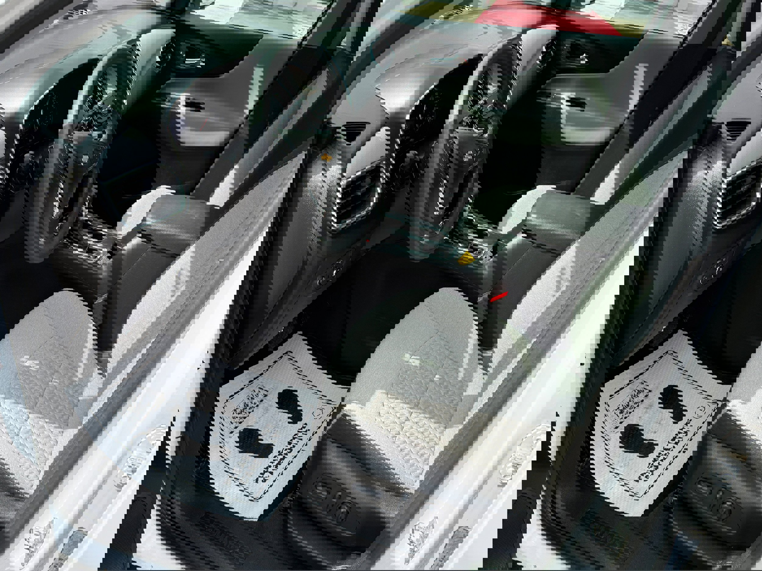 Used 2022 Chevrolet Equinox LT image 17