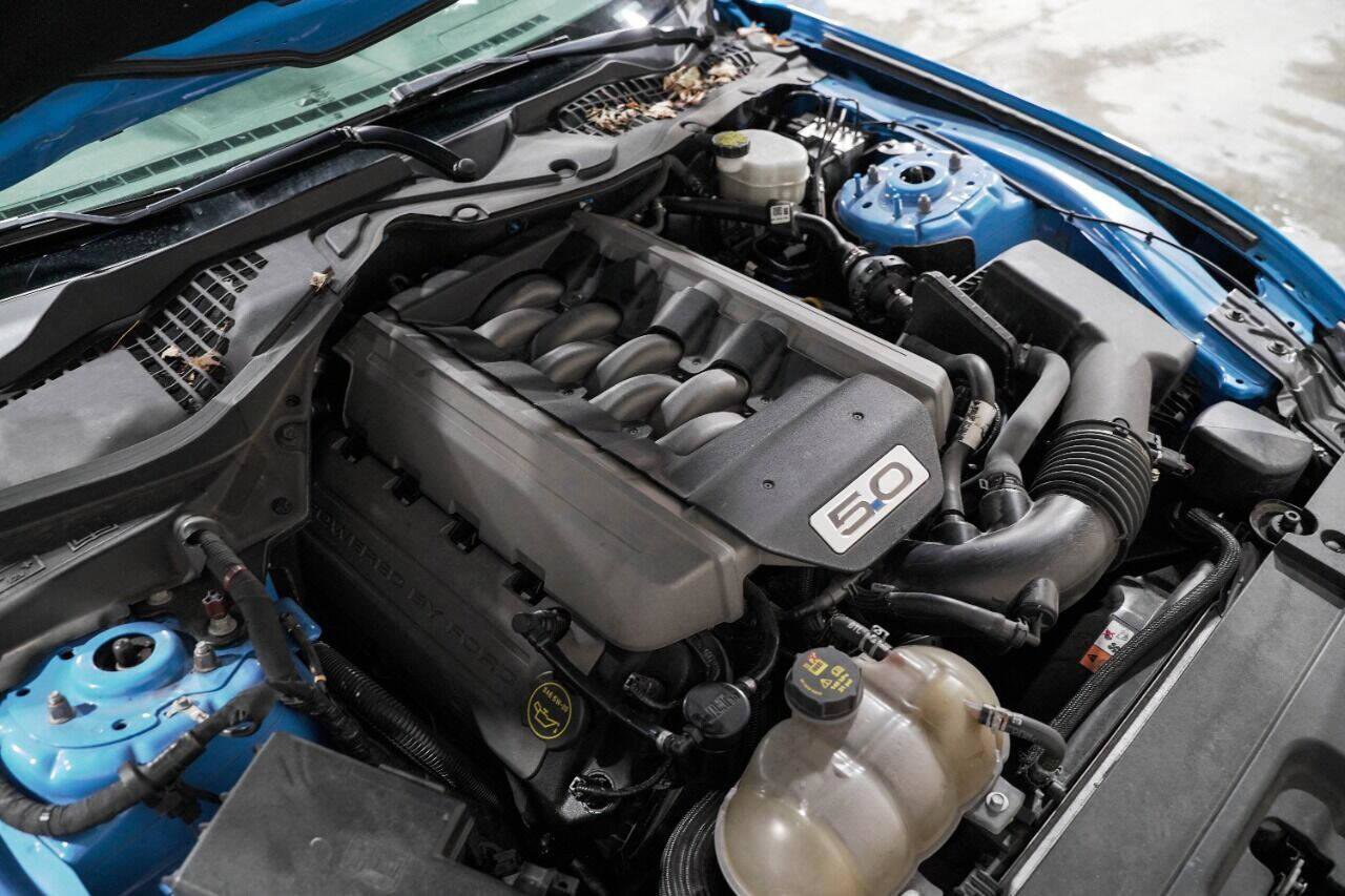 Used 2017 Ford Mustang GT image 28