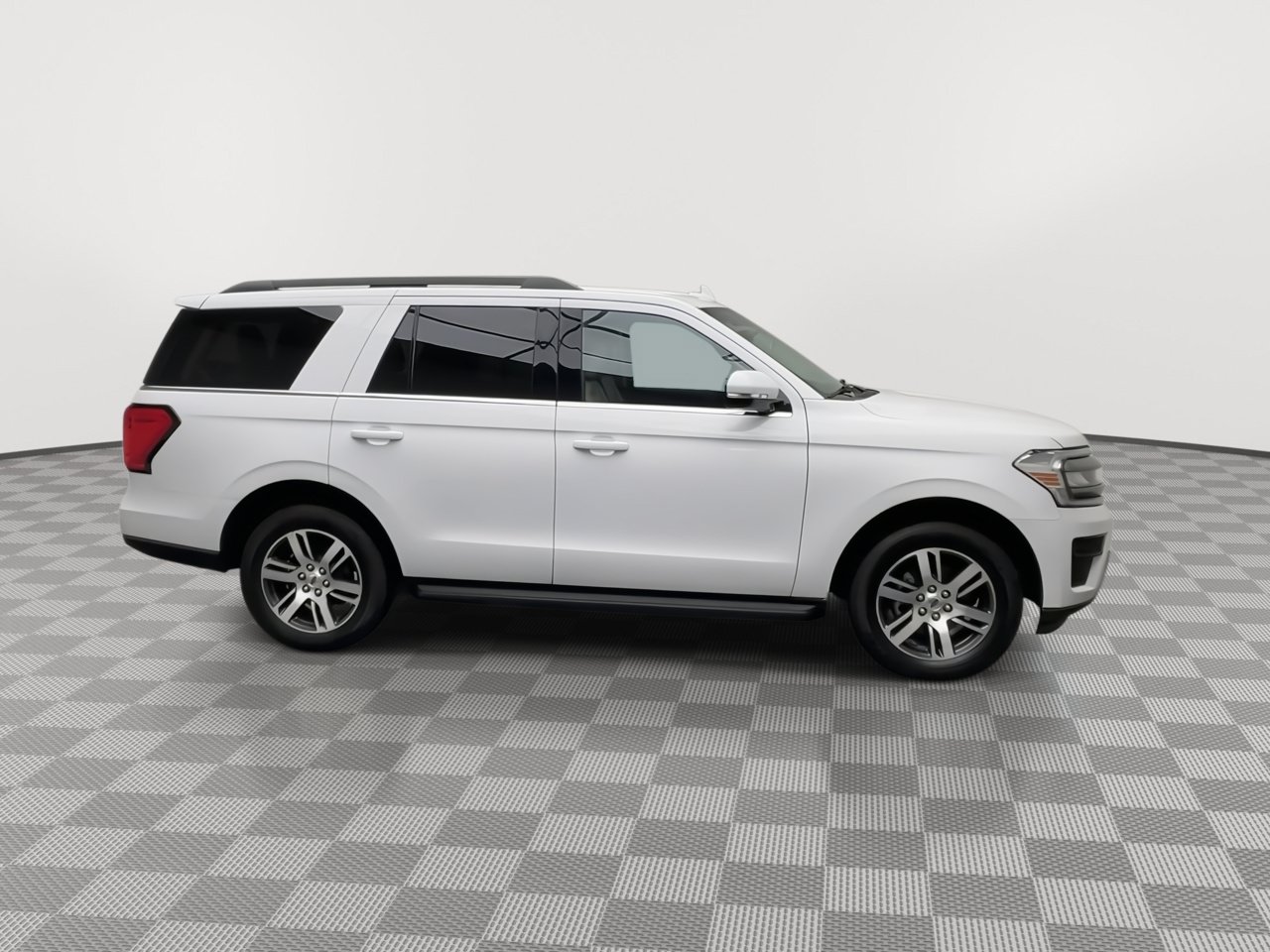 Certified 2024 Ford Expedition XLT AWD/4WD image 43