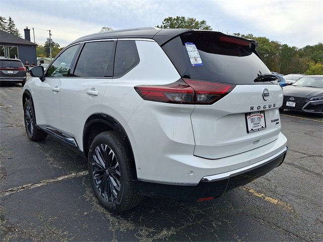 New 2026 Nissan Rogue Platinum image 3