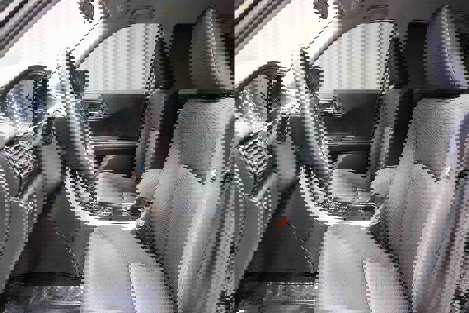 Used 2017 Honda Accord LX image 22