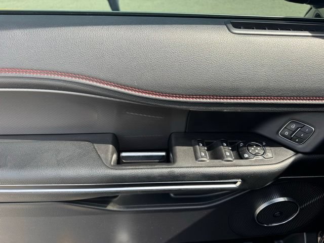 Used 2021 Ford Expedition Limited AWD/4WD image 11