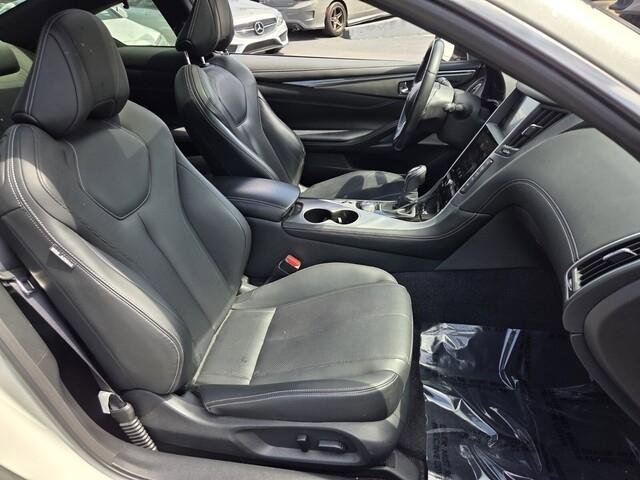 Used 2020 INFINITI Q60 3.0t Luxe w/ Essential Package image 22