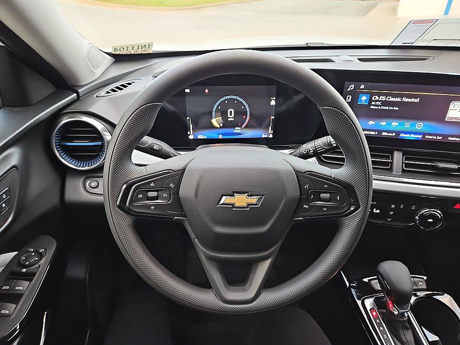 New 2026 Chevrolet Trax LT FWD image 16