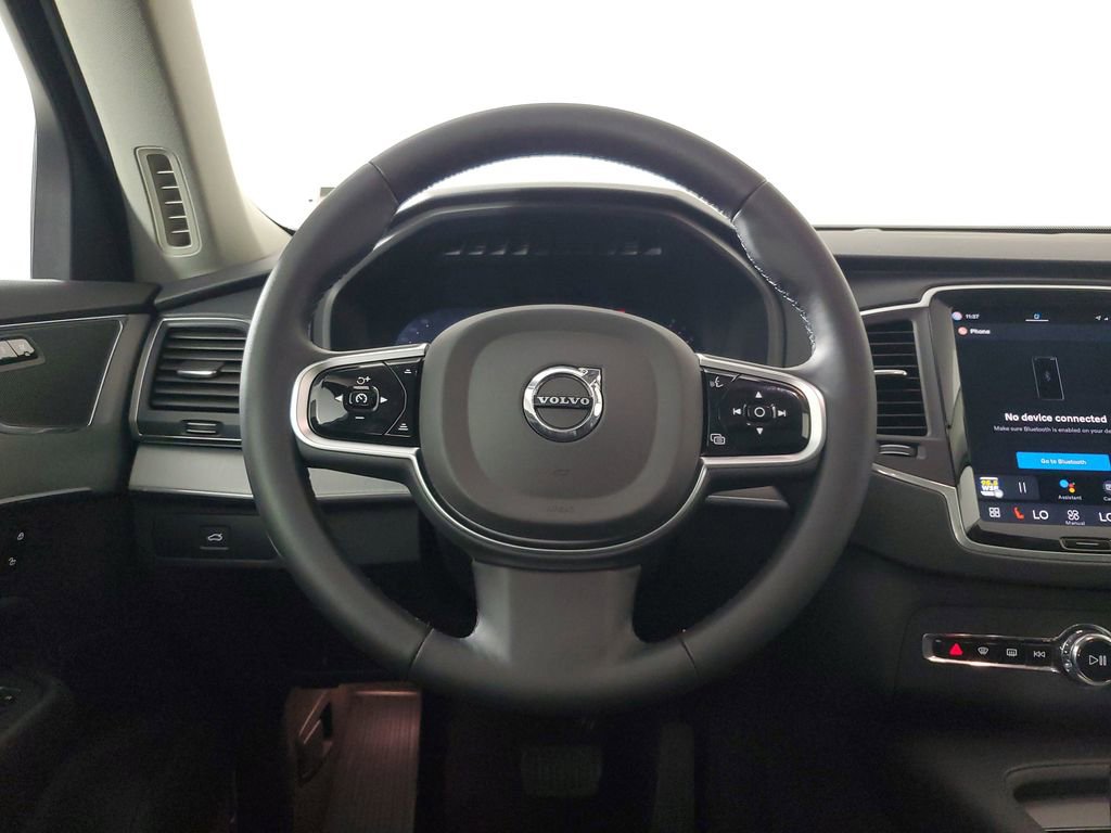 Certified 2025 Volvo XC90 B5 Core AWD/4WD image 17
