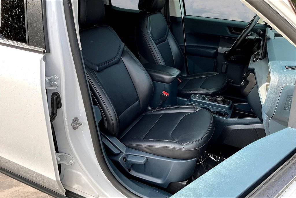 Certified 2023 Ford Maverick Lariat w/ Lariat Luxury Package AWD/4WD image 32