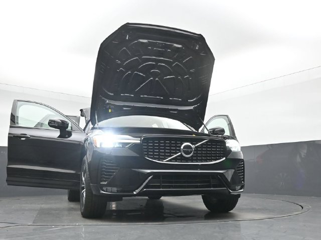 Used 2024 Volvo XC60 B5 Core w/ Climate Package AWD/4WD image 52