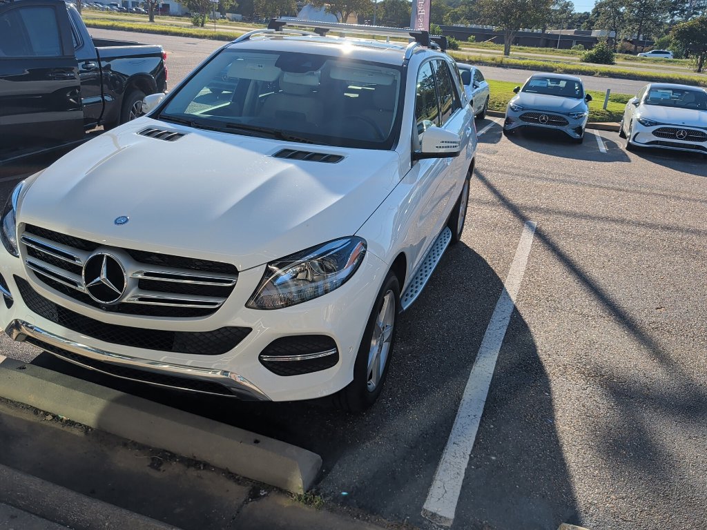 Used 2017 Mercedes-Benz GLE 350 image 4