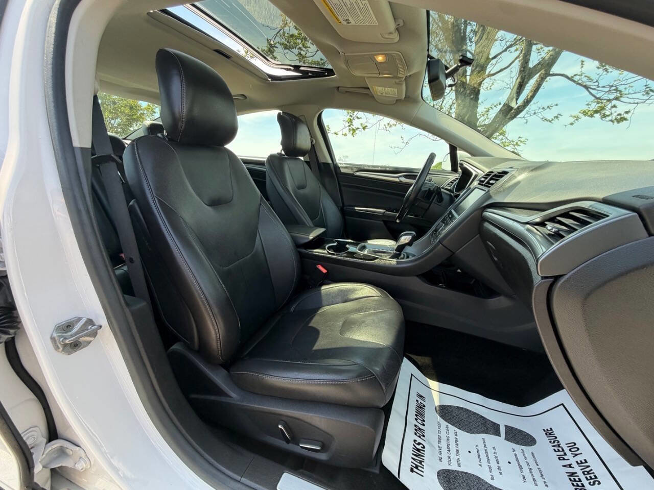 Used 2014 Ford Fusion Titanium image 19