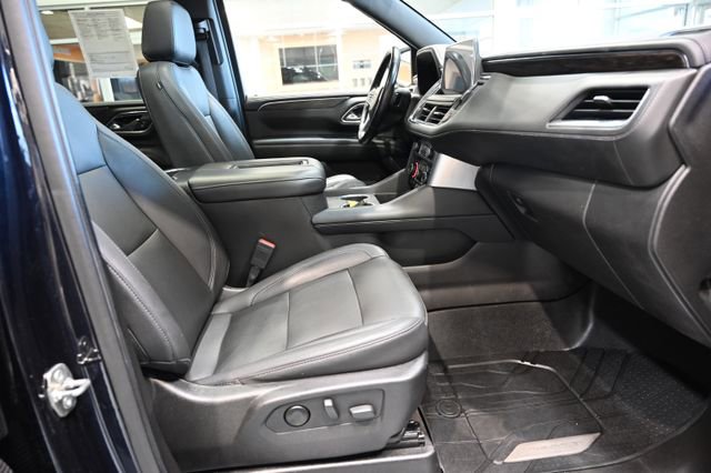 Used 2021 Chevrolet Suburban Z71 w/ Luxury Package image 10