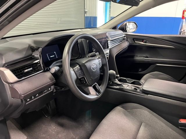 Used 2025 Toyota Camry LE image 22