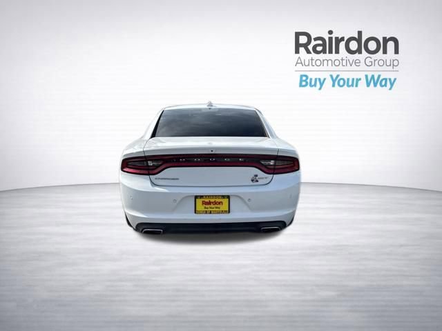 Used 2015 Dodge Charger SXT w/ Driver Confidence Group RWD image 6