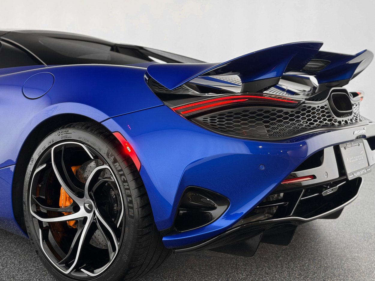 Used 2024 McLaren 750S Spider image 50