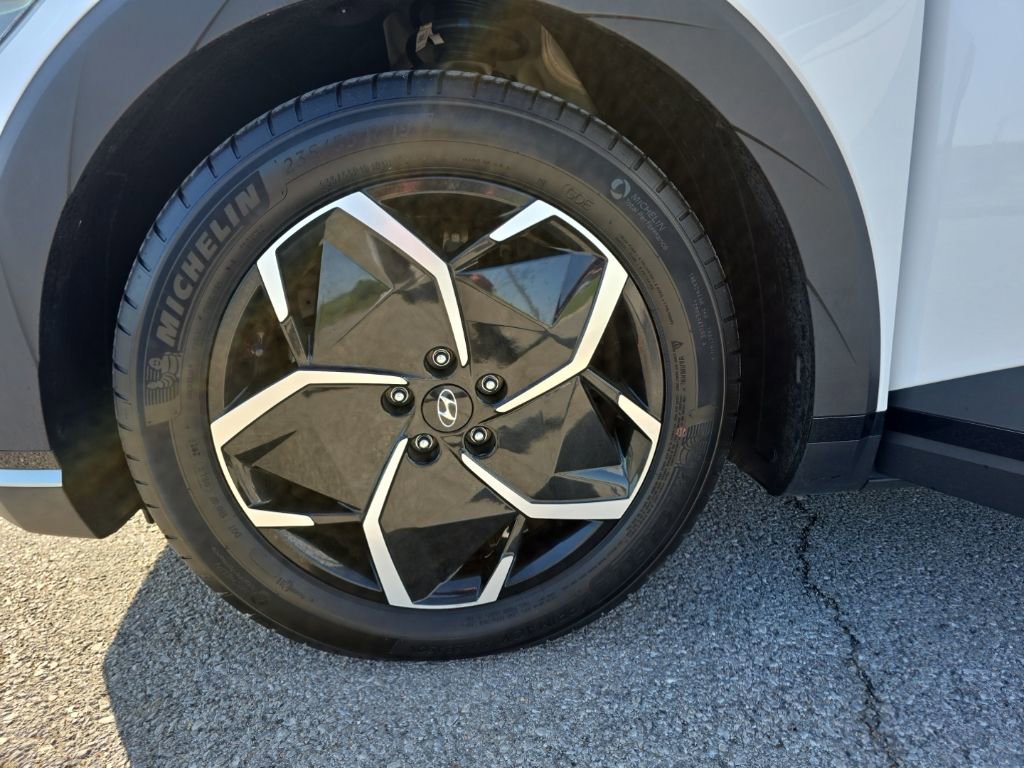 Used 2024 Hyundai Ioniq 5 SEL image 25
