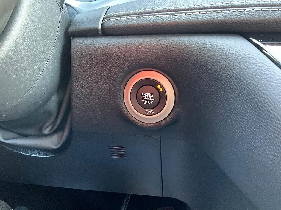 New 2026 Chrysler Pacifica Select image 20
