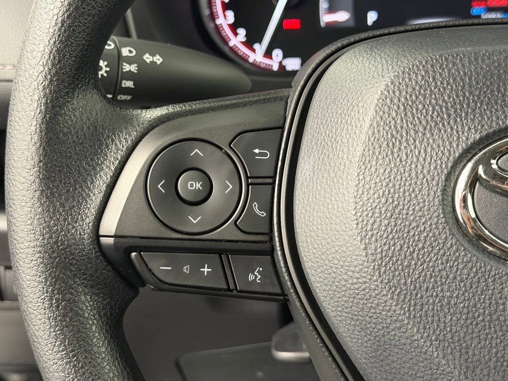 Certified 2025 Toyota RAV4 LE FWD image 25