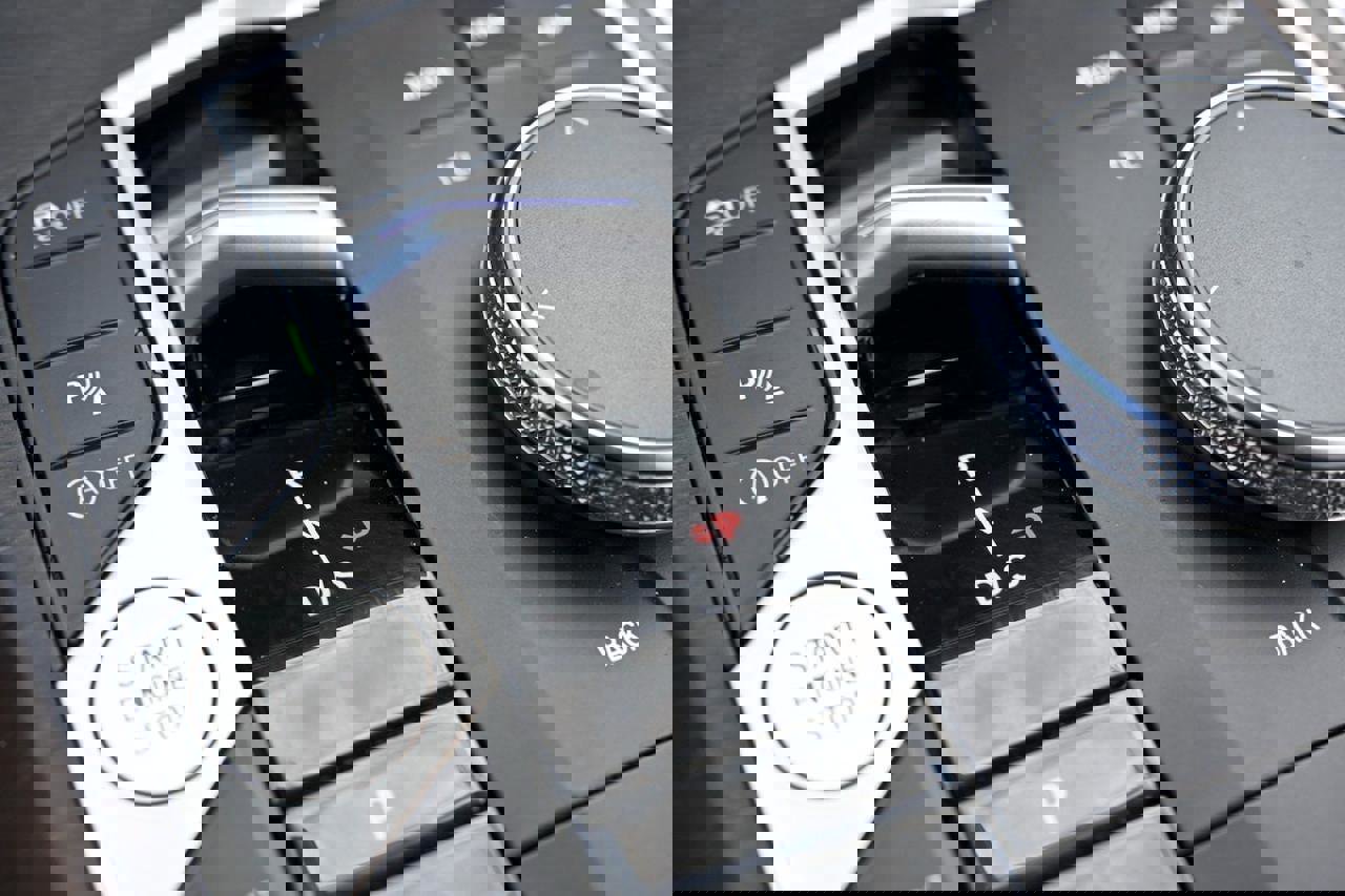 Used 2024 BMW 330i Sedan image 36