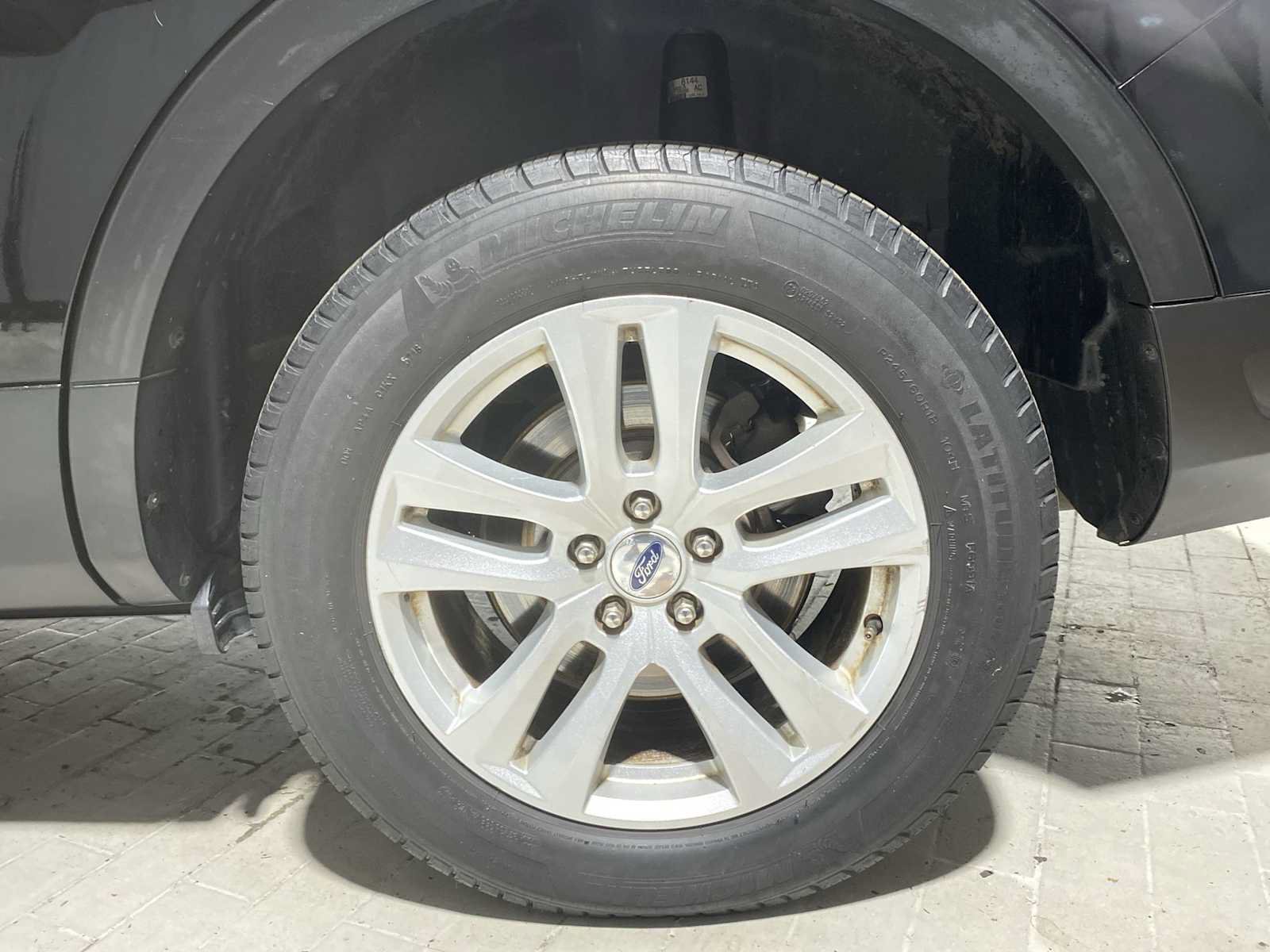 Used 2019 Ford Explorer XLT w/ Equipment Group 201A AWD/4WD image 8