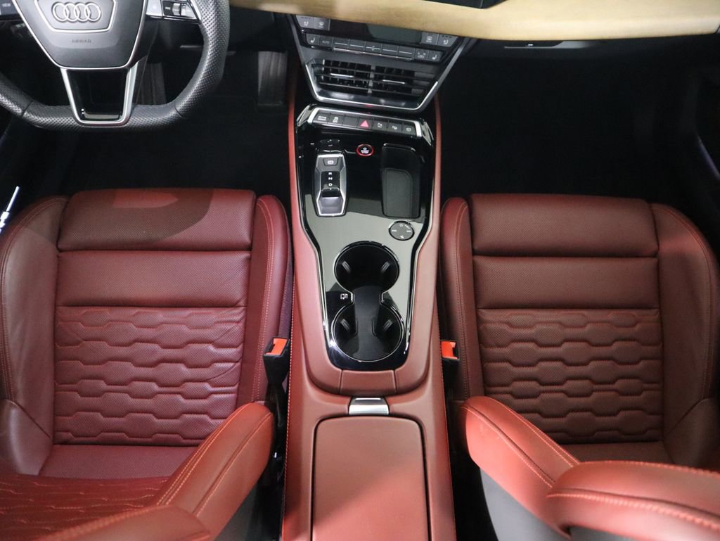 Certified 2023 Audi e-tron GT Prestige image 17