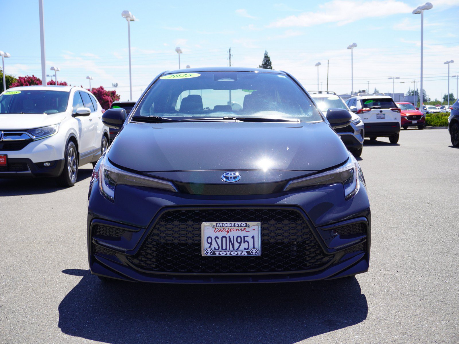 Used 2025 Toyota Corolla SE FWD image 4