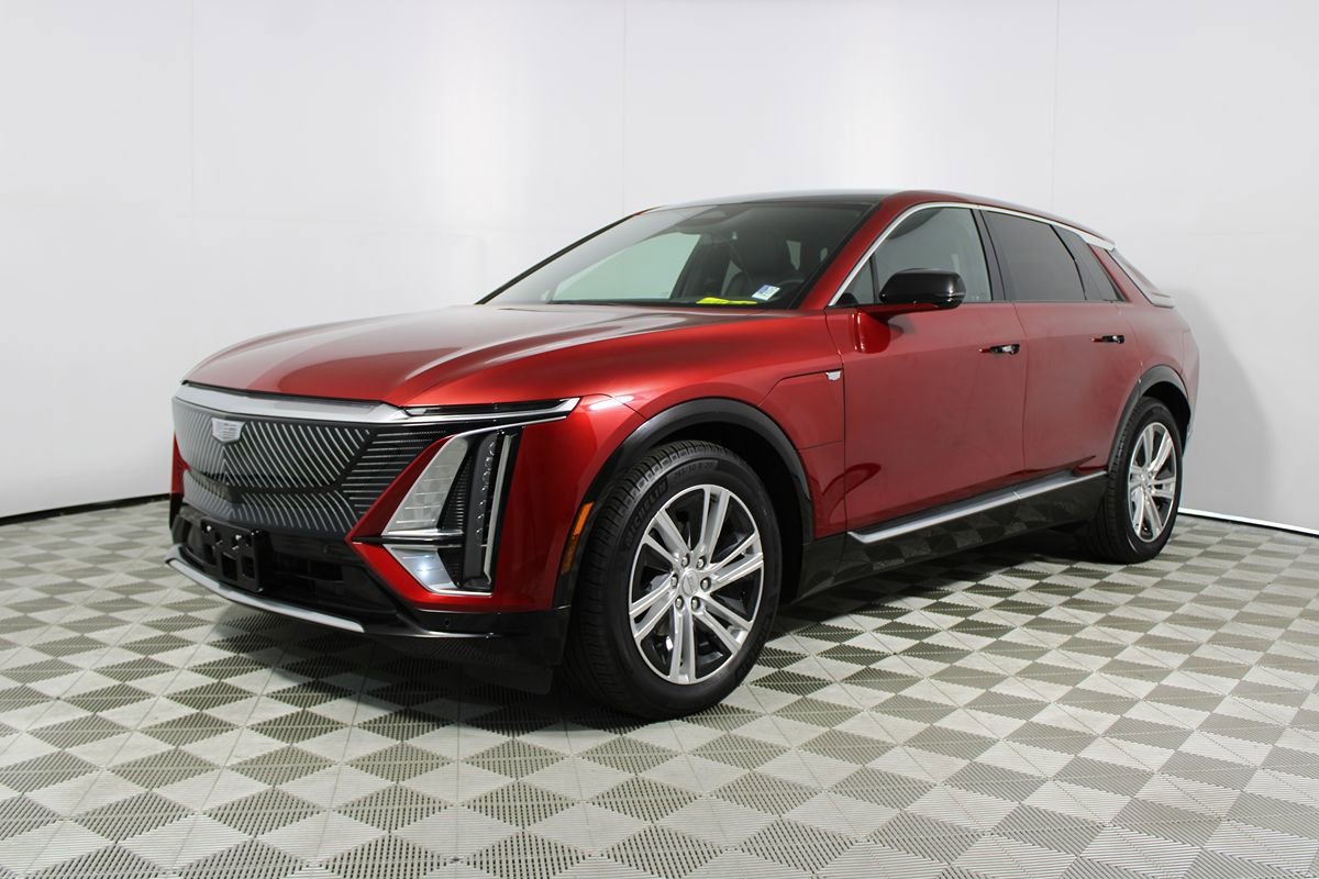 Used 2024 Cadillac Lyriq Tech RWD image 39
