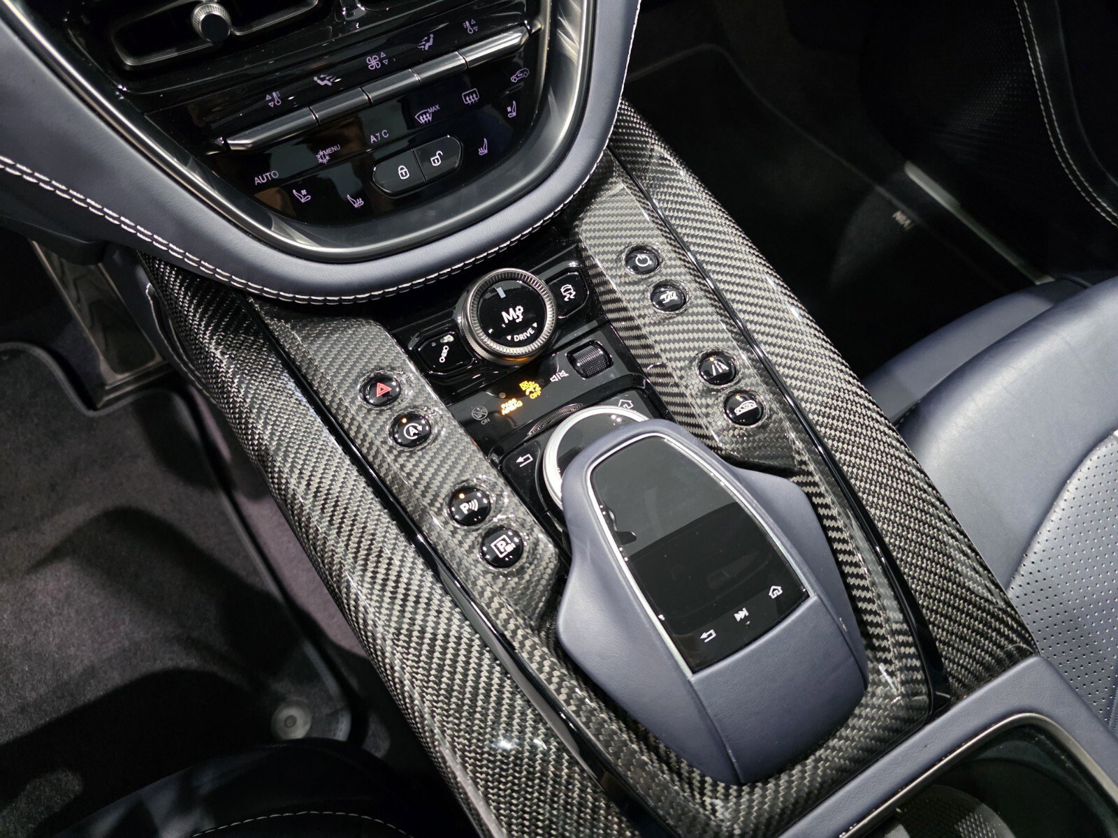 Used 2023 Aston Martin DBX 707 image 15