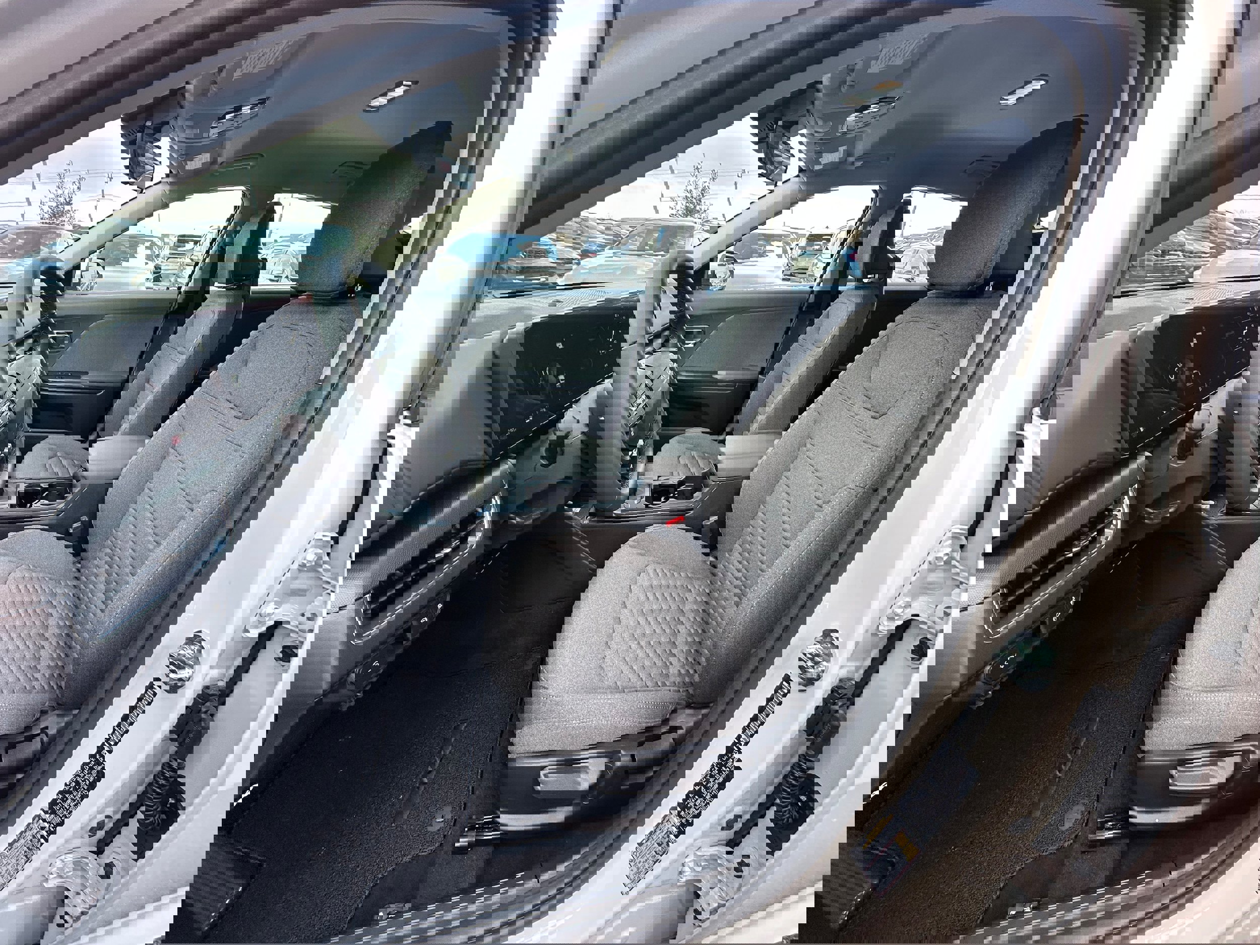 New 2025 Kia K4 EX image 24