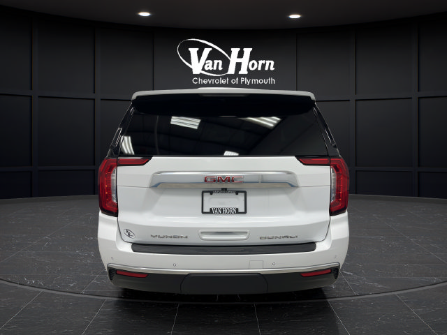 Used 2023 GMC Yukon Denali AWD/4WD image 6