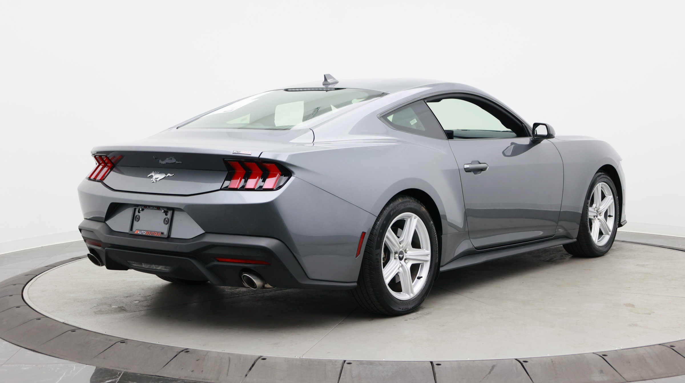 Used 2026 Ford Mustang Premium RWD image 7