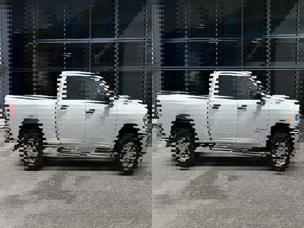 Used 2024 RAM 2500 Big Horn image 8