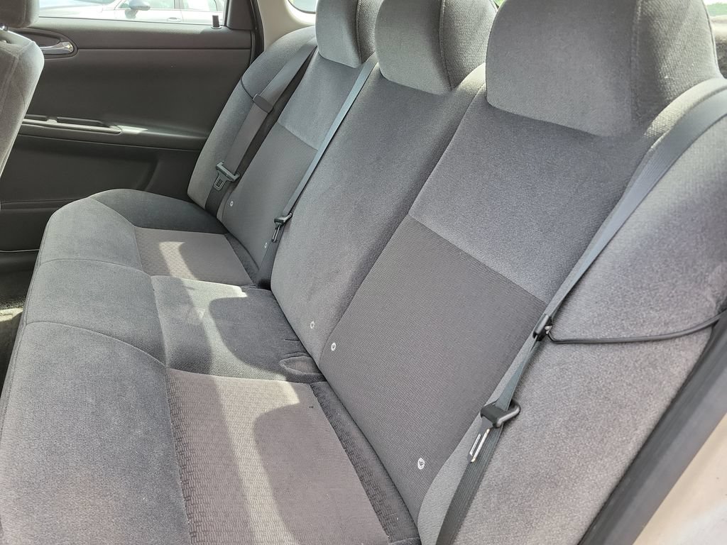 Used 2008 Chevrolet Impala LS FWD image 14