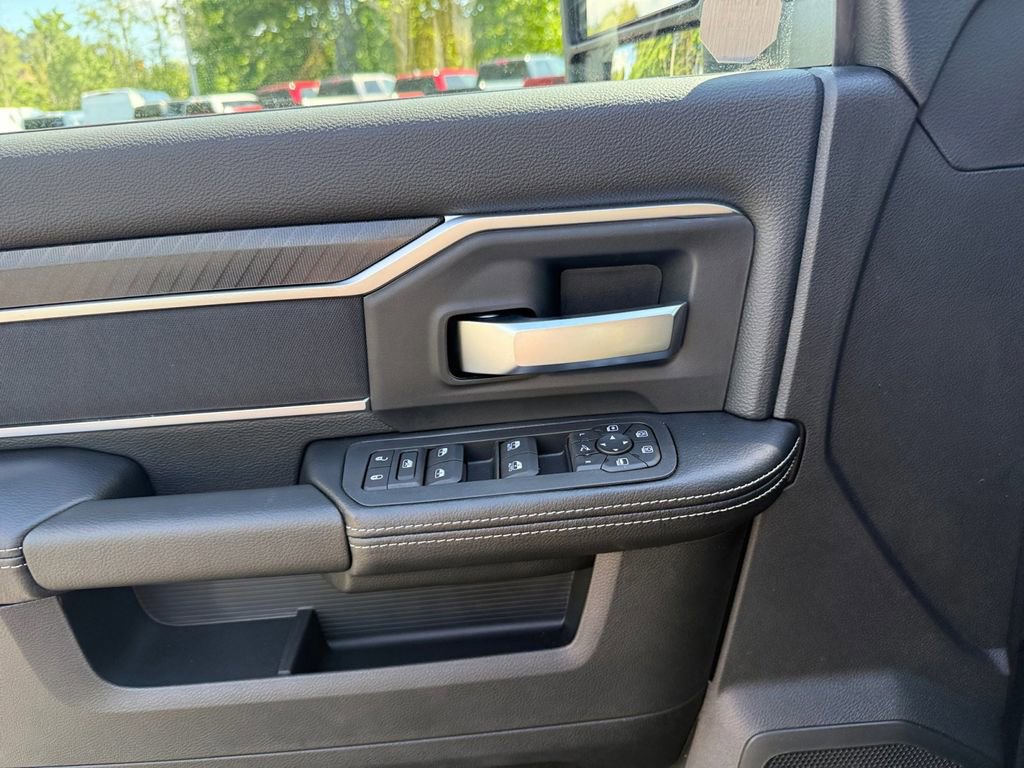 New 2026 RAM 3500 Big Horn AWD/4WD image 12